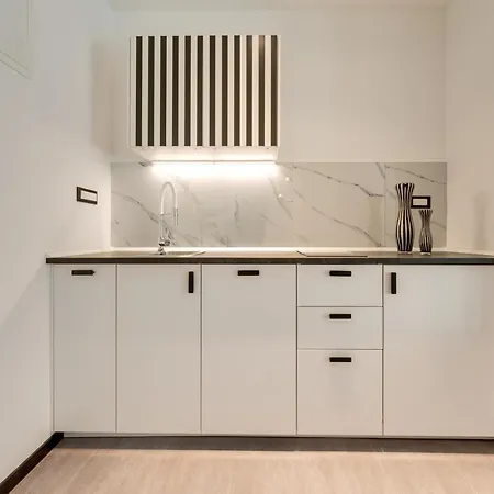 Black & White Apartment
