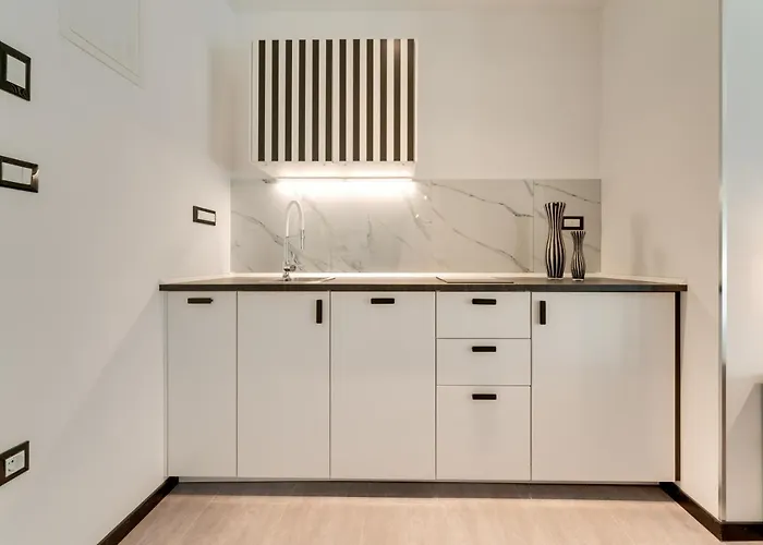 Black & White Apartment